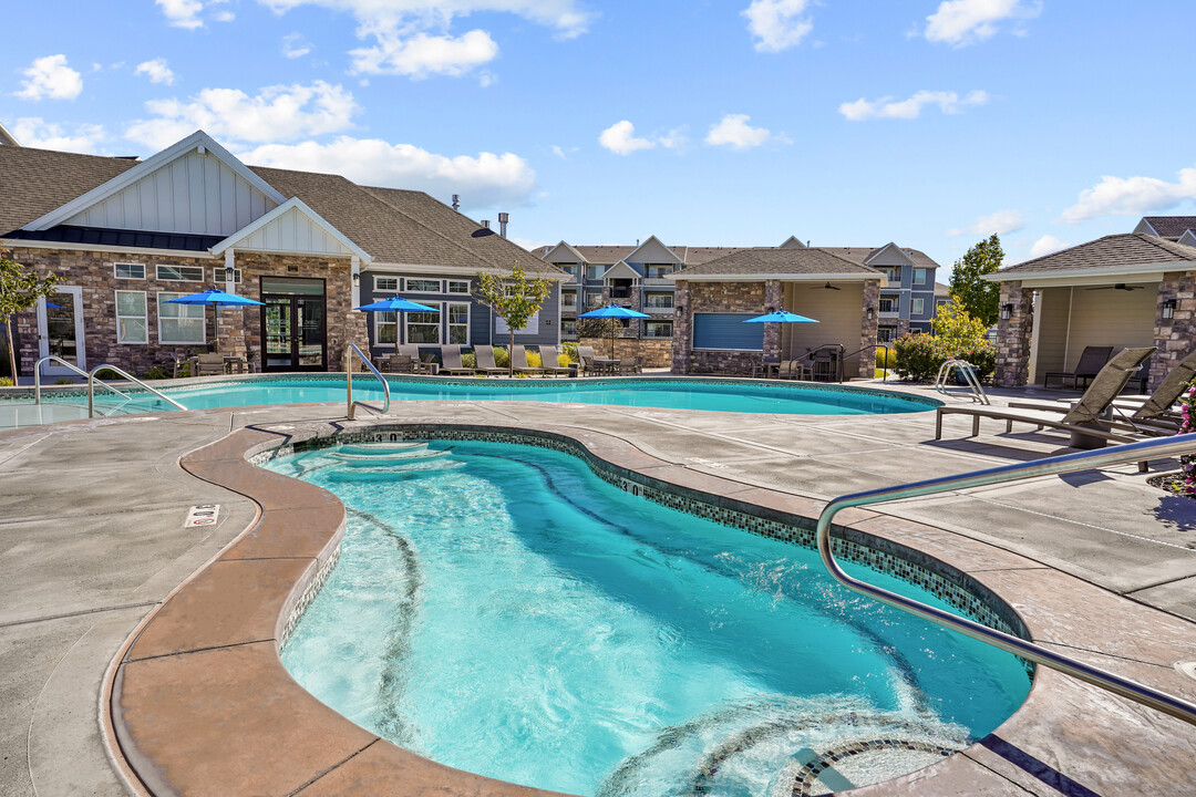 Herriman Towne Center Apartment in Herriman, UT - Foto de edificio