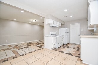 515 Westside Ct in Pasadena, TX - Building Photo - Building Photo