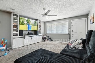 10159 W Vixen Dr in Boise, ID - Building Photo - Building Photo