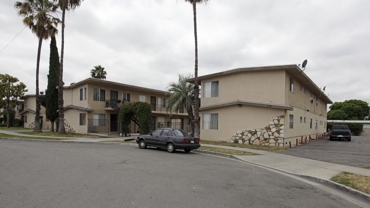 Courtyard Apartments - OBTBD in Anaheim, CA - Building Photo