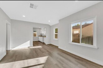 1519 Tessa Ave in Sacramento, CA - Building Photo - Building Photo