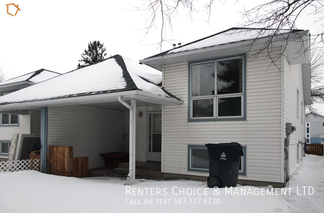 property at 621-6214 4 St S
