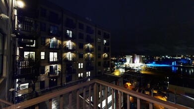 300 East Apartments in South Bend, IN - Foto de edificio - Building Photo