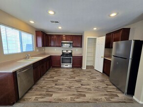 7241 Liberty Pride St in Las Vegas, NV - Building Photo - Building Photo