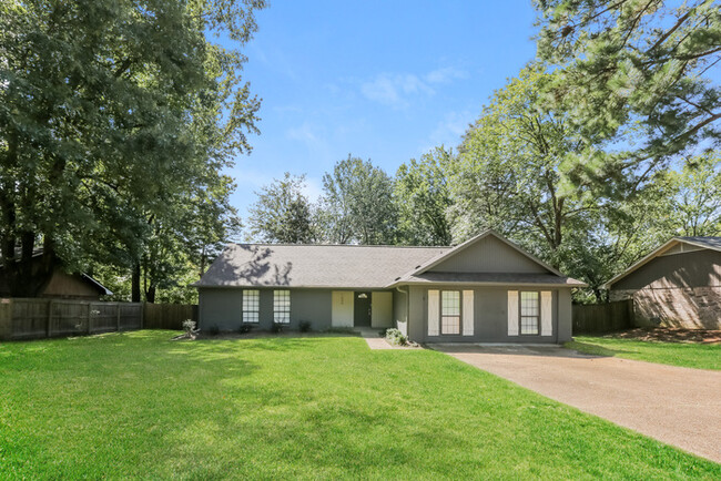 property at 1606 Edgewood Pl