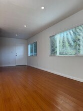 5708 Woodman Ave, Unit 3 in Van Nuys, CA - Building Photo - Building Photo