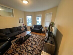 29 Cameron Ave in Somerville, MA - Foto de edificio - Building Photo