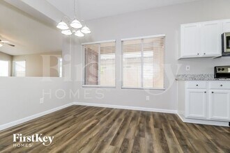 13576 W Desert Ln in Surprise, AZ - Building Photo - Building Photo