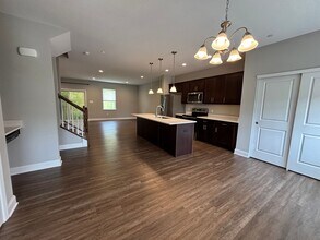 64 Hawthorne Dr in Washington, PA - Building Photo - Building Photo