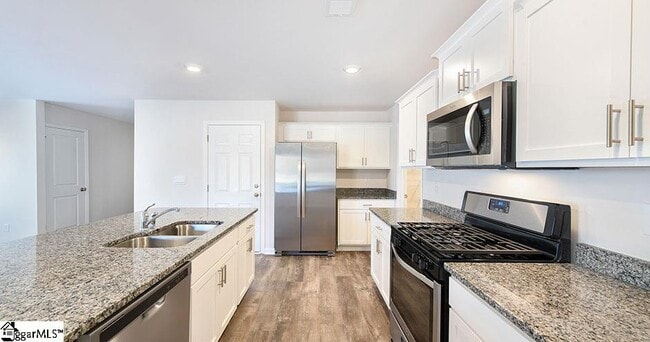 1 Southern Pne Dr in Greenville, SC - Building Photo - Building Photo