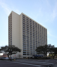 Cathedral Terrace Apartments in Jacksonville, FL - Building Photo - Building Photo