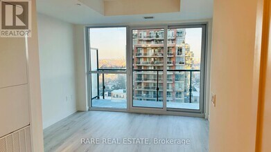 120 Broadway Ave in Toronto, ON - Building Photo - Building Photo