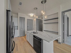 2700 Old Denton Rd, Unit Unit 3347 in Carrollton, TX - Foto de edificio - Building Photo