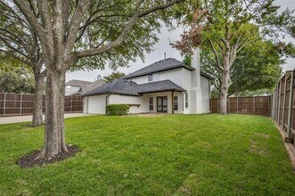 7800 Glenoaks Dr in Frisco, TX - Building Photo - Building Photo