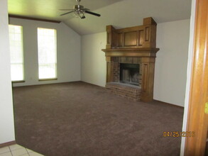 12020 Moon Beam Dr in Oklahoma City, OK - Building Photo - Building Photo