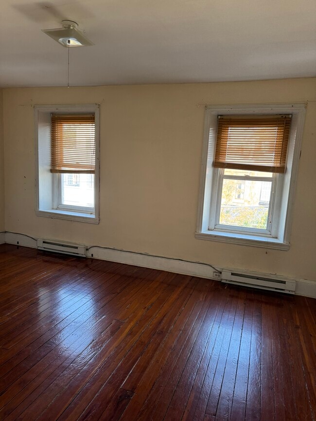 2914 Poplar St, Unit 3 in Philadelphia, PA - Building Photo - Building Photo