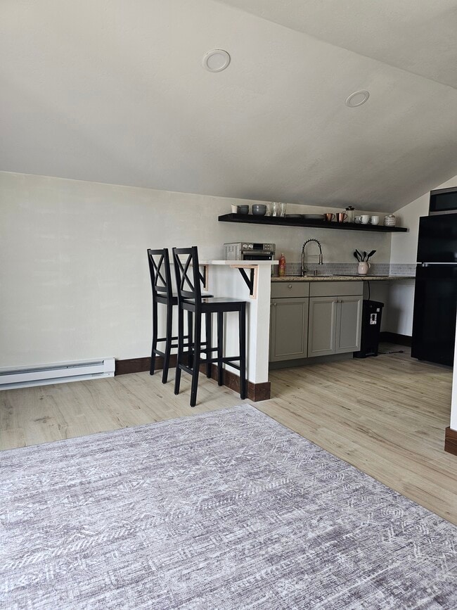 720 Farmall Ln, Unit 1 in Manhattan, MT - Building Photo - Building Photo