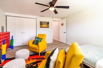 219 S Webb Rd in Plant City, FL - Building Photo - Building Photo