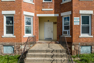 86-90 Chadwick Ave in Hartford, CT - Building Photo - Building Photo