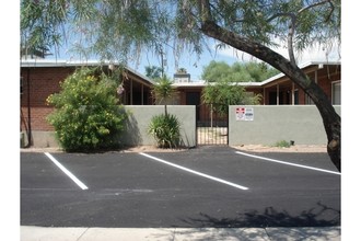 1211 E 9th St in Tucson, AZ - Building Photo - Building Photo