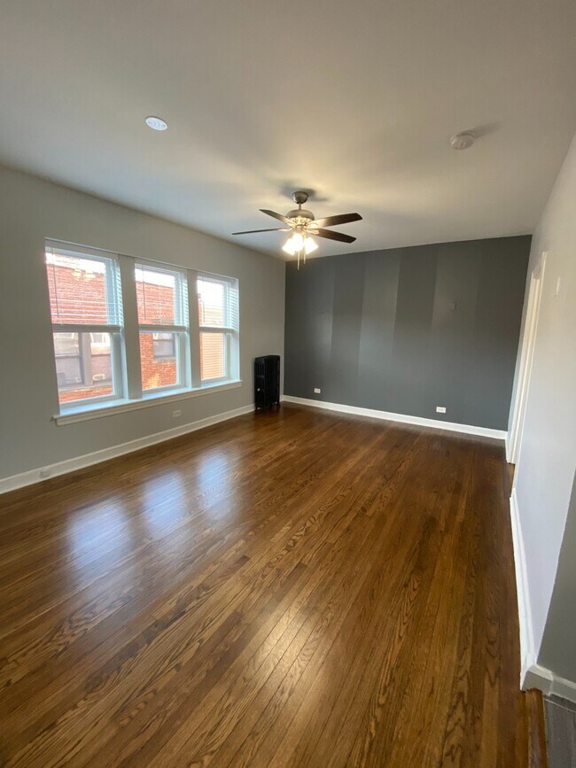 1722 W Juneway Terrace in Chicago, IL - Building Photo - Building Photo
