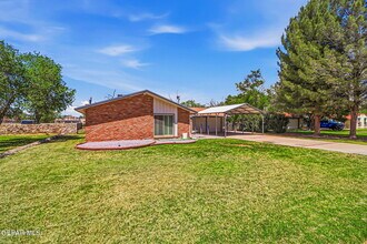 809 Del Mar Dr in El Paso, TX - Building Photo - Building Photo