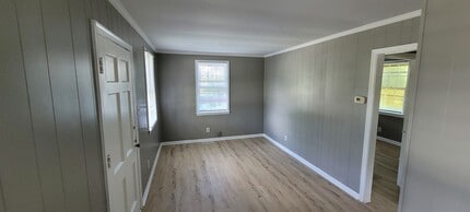 1228 Westside Dr in Greensboro, NC - Foto de edificio - Building Photo