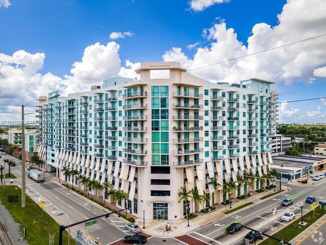 property at 140 S Dixie Hwy