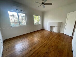 1619 Meridian Ave, Unit 8 in Miami Beach, FL - Building Photo - Building Photo