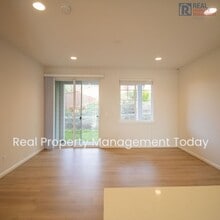 22328 88th Way in Kent, WA - Building Photo - Building Photo