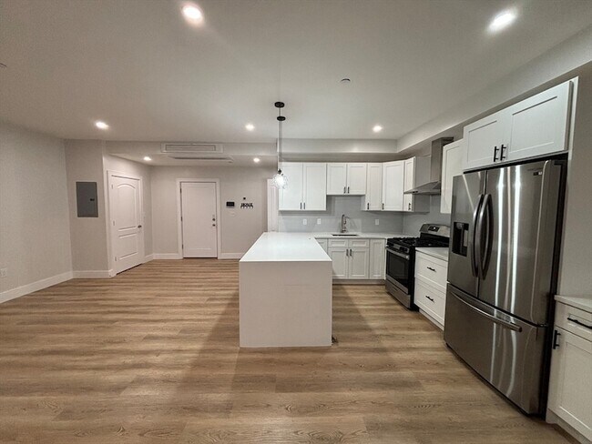 178 Washington Ave, Unit 107 in Chelsea, MA - Building Photo - Building Photo
