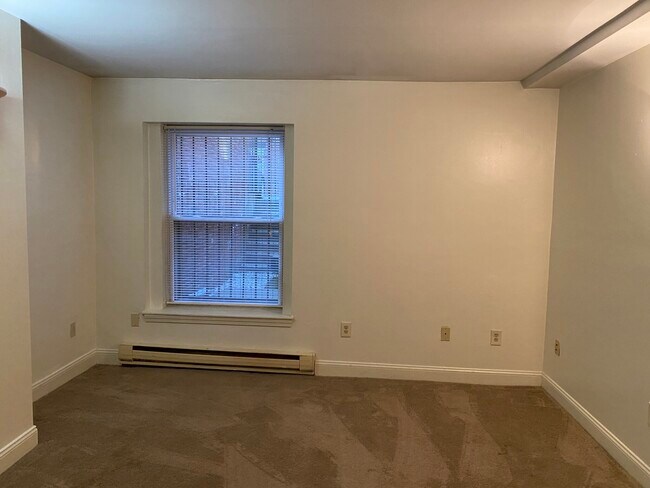 20 Symphony Rd, Unit 4 in Boston, MA - Foto de edificio - Building Photo