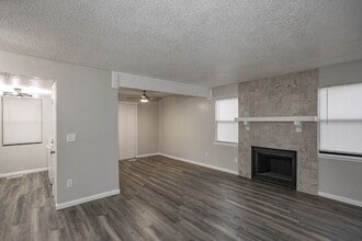 3102-3108 Eaton St in Kansas City, KS - Foto de edificio - Building Photo