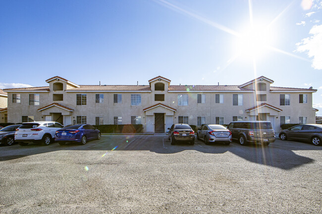 Bryan Manor Apartments in Rosamond, CA - Building Photo - Building Photo