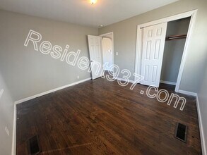 1750 E Dorothy Ln in Dayton, OH - Foto de edificio - Building Photo