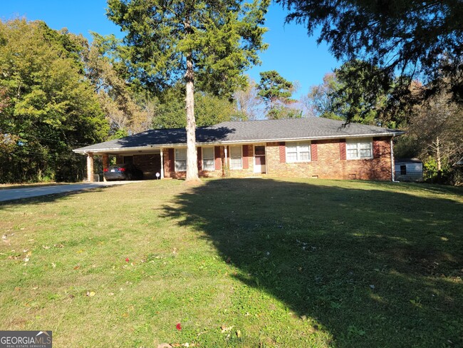 376 Killian Hill Rd SW in Lilburn, GA - Building Photo - Building Photo