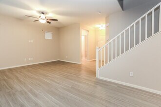 10428 Yew Blossom Ave in Las Vegas, NV - Building Photo - Building Photo