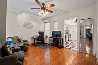 1357 E St SE in Washington, DC - Building Photo - Building Photo