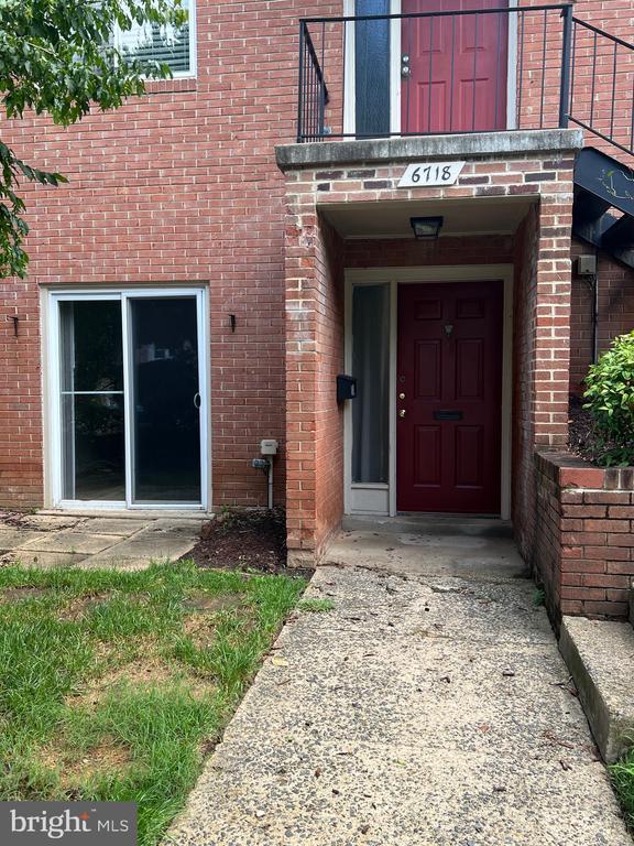 6718 Perry Penney Dr in Annandale, VA - Building Photo - Building Photo