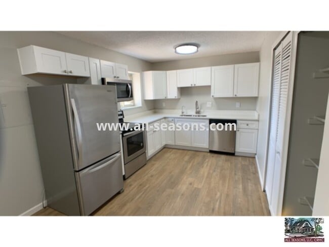 966 Candlestar Loop S in Fountain, CO - Building Photo - Building Photo