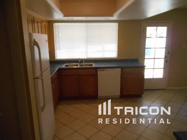 712 W Gary Dr in Chandler, AZ - Building Photo - Building Photo