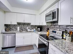 3121 Sayre Dr in Princeton, NJ - Building Photo - Building Photo