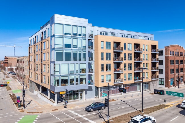 The Edge in Madison, WI - Foto de edificio - Building Photo