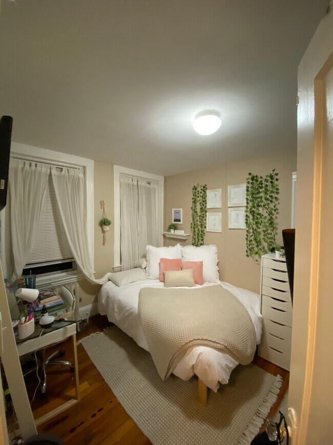 237 Hanover St in Boston, MA - Building Photo - Building Photo
