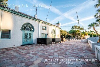 1700 Park St N in St. Petersburg, FL - Building Photo - Building Photo