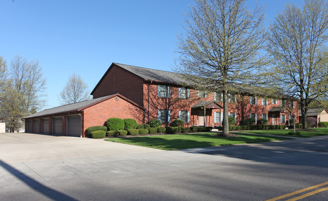 School Apartments in Canton, OH - Building Photo - Building Photo