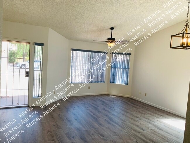 12240 S 45th St in Phoenix, AZ - Building Photo - Building Photo