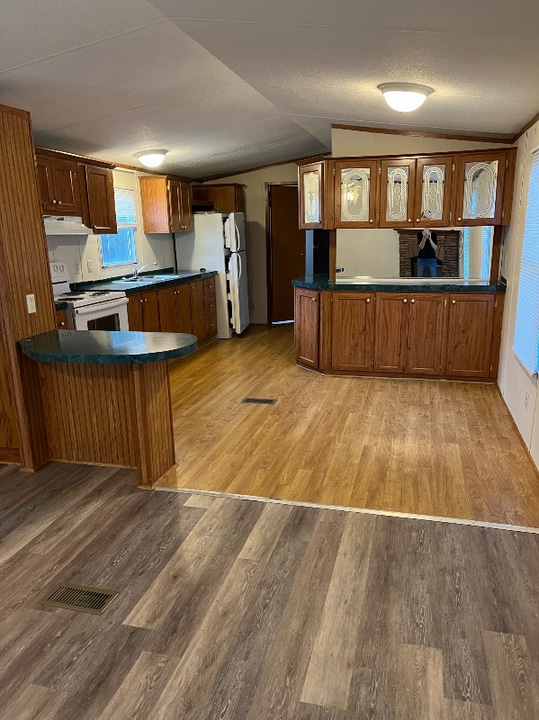 164 Lynn Dr in Marion, NC - Foto de edificio