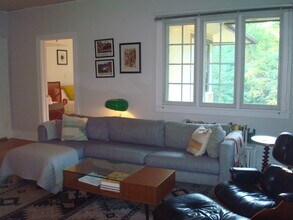 457 Paris Ave SE, Unit Apt. B in Grand Rapids, MI - Building Photo - Building Photo