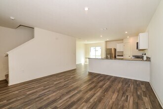 737 Hillview Lp in Haines City, FL - Building Photo - Building Photo